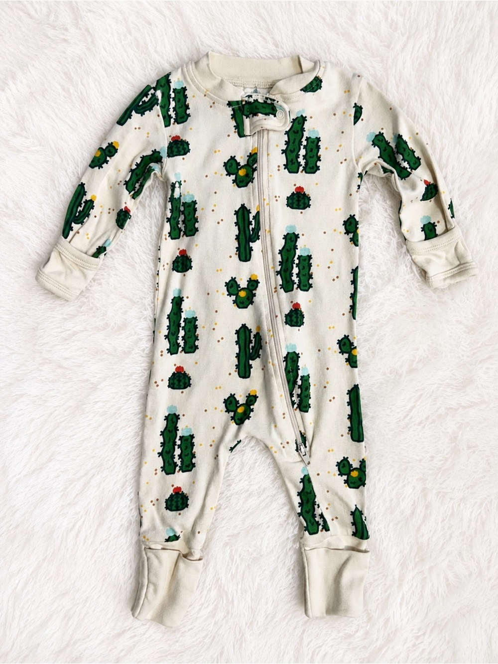 Monica + Andy Organic Cotton Convertible Sleeper NB 2-Way Zip